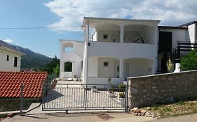 Ruza Apartmani